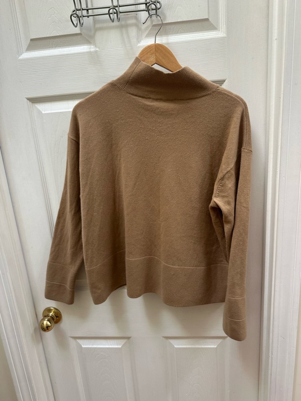 Everlane cashmere Camel tan brown Mock Neck Sweater turtleneck L large - Picture 5 of 5